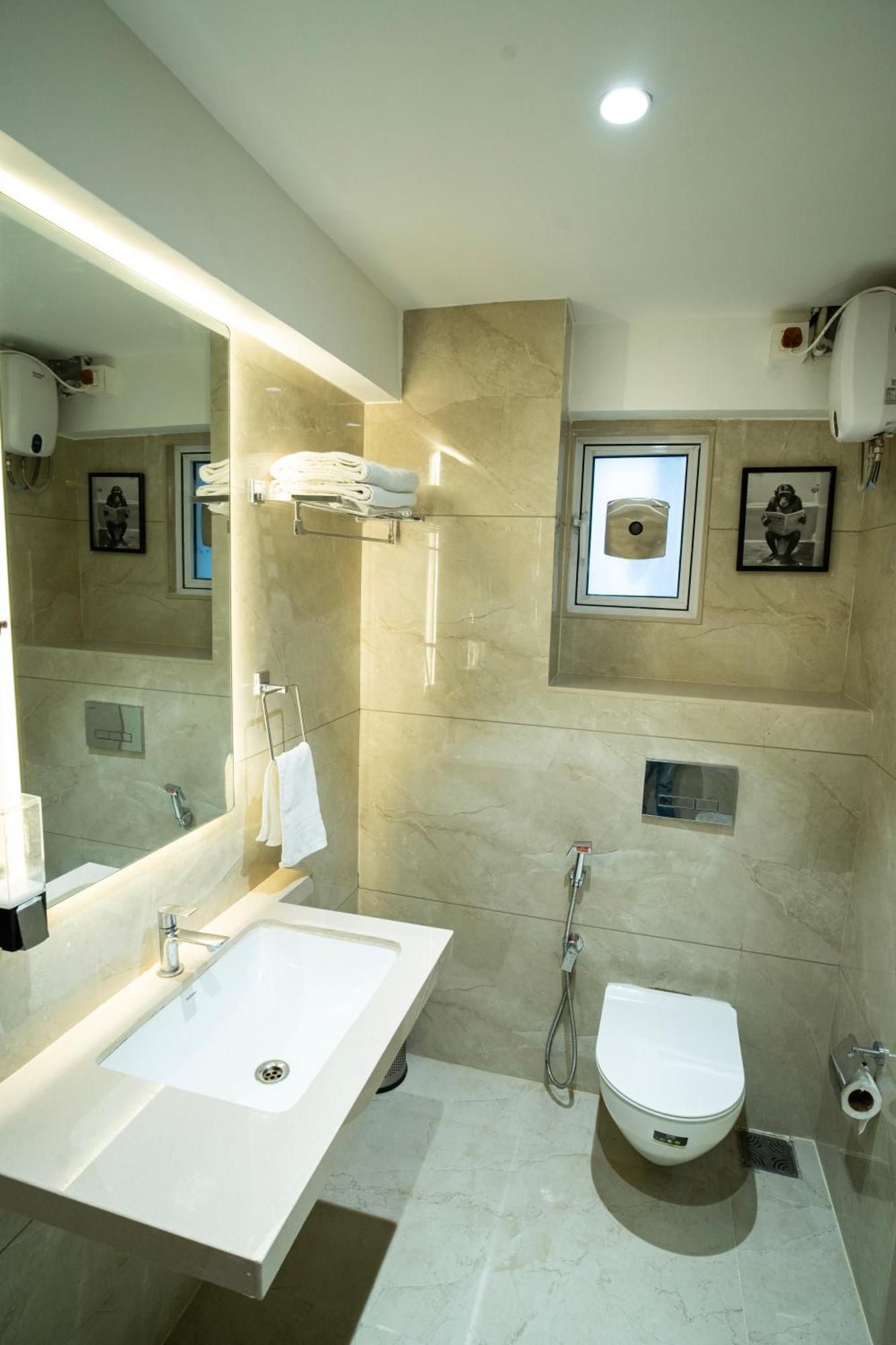 Hotel The Grand Murli Сурат Екстер'єр фото